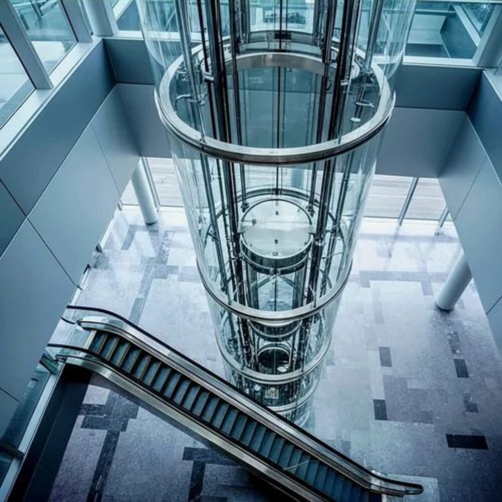 Round Passenger Escalator - Capacity: 4500-9000 Persons/Hour