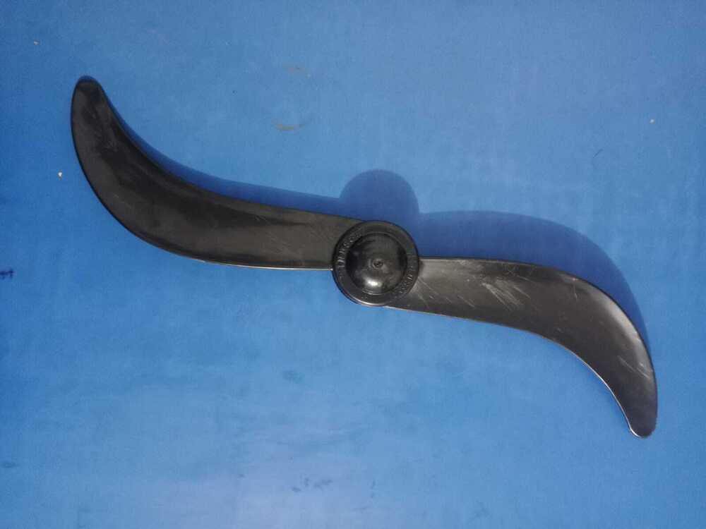 2 Lead Plastic Fan Blade