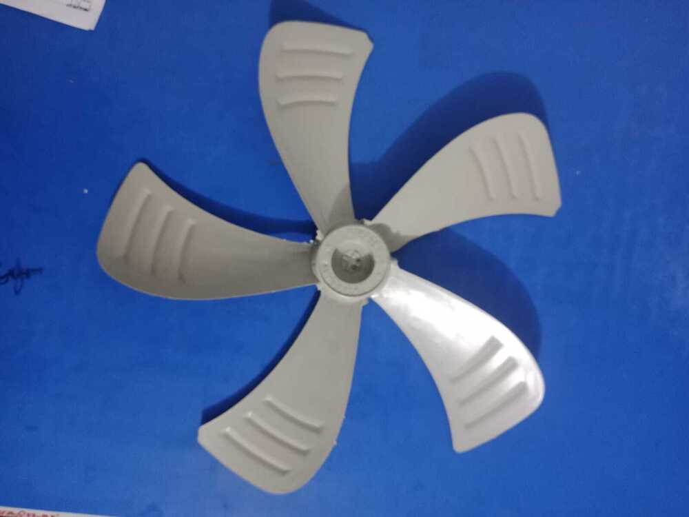 White 5 leaf Fan Blade