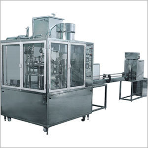 बोतल धोने और भरने की मशीन