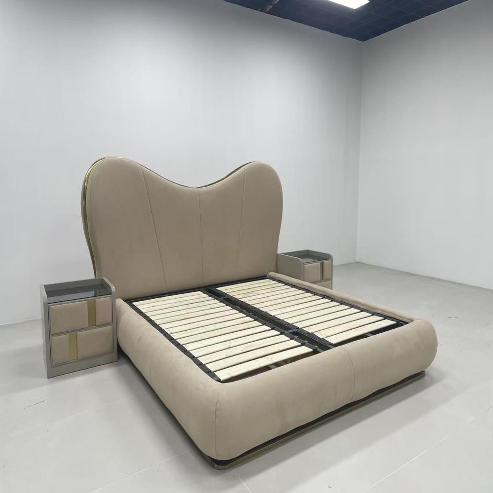 Luxury Curved Headboard Upholstered Bed Velvet Platform Bed Frame