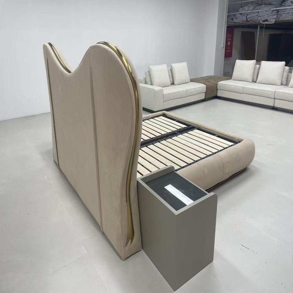 Luxury Curved Headboard Upholstered Bed Velvet Platform Bed Frame
