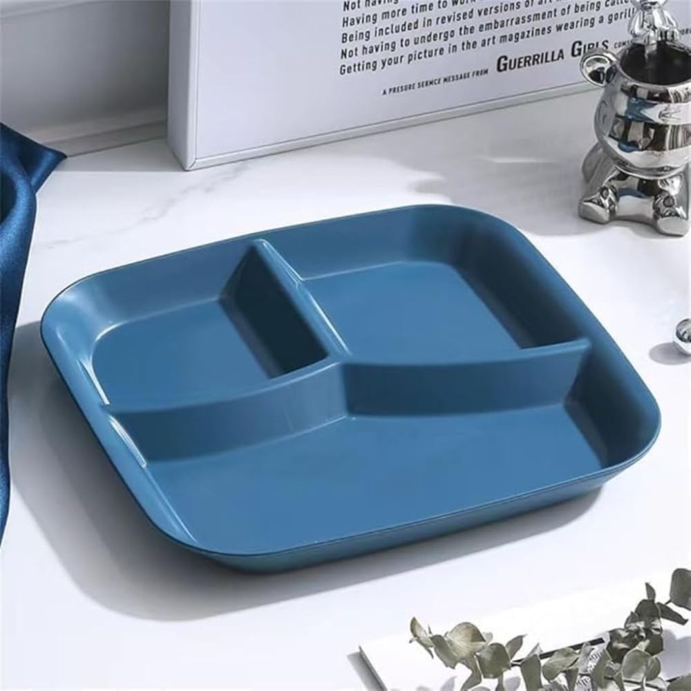 Heavy Plastic Compartment Tray Plate For Bulk Food Serving In Cafeteria And Mess Facilities - Color: Blue