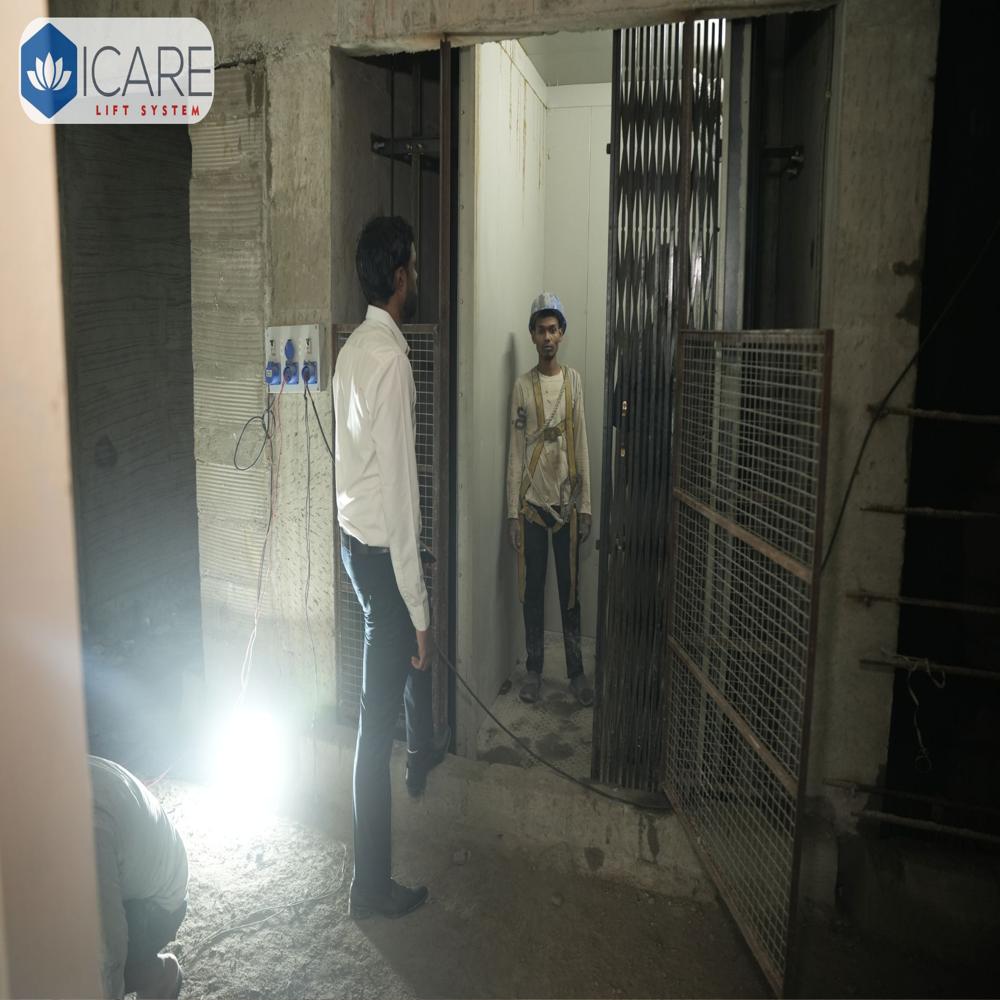 Temporary Service Lift