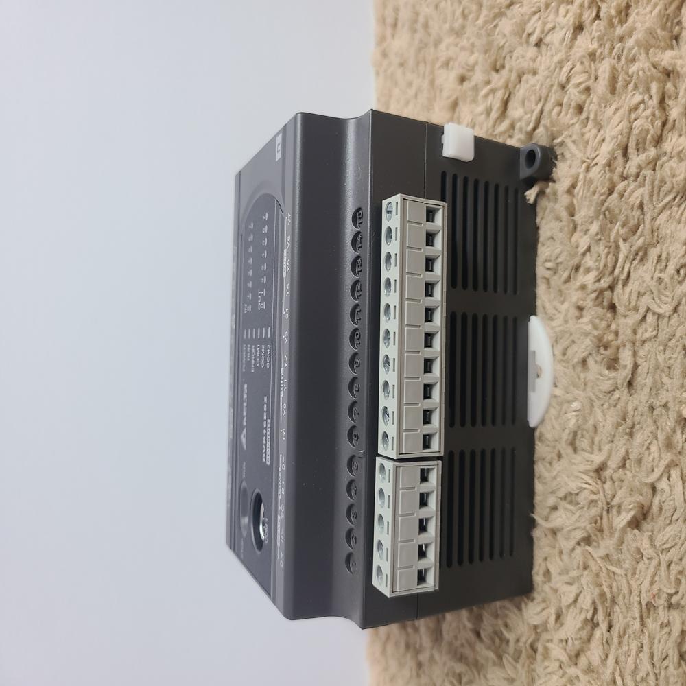 DVP16EH00T3 - Delta PLC