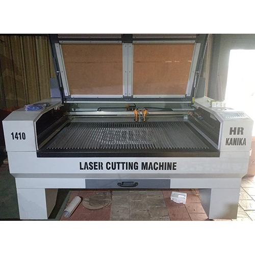 CO2 Laser Cutting Machine