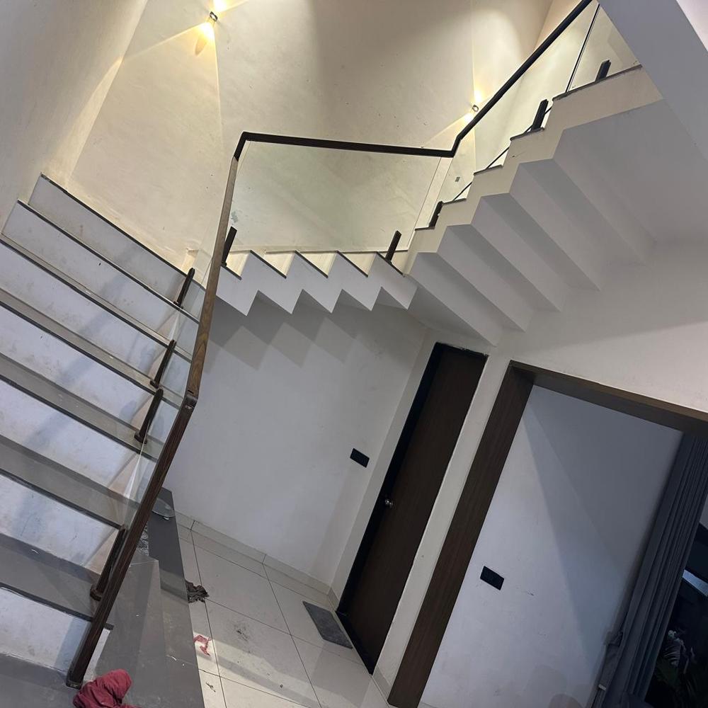 BALCONY GLASS SPIGOT 