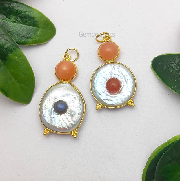 White Pearl & Labradorite Pendant