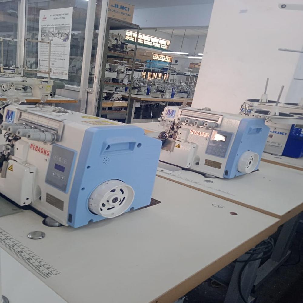 Pegasus M52 Overlock Sewing Machine