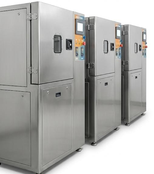 Ozonator test chamber