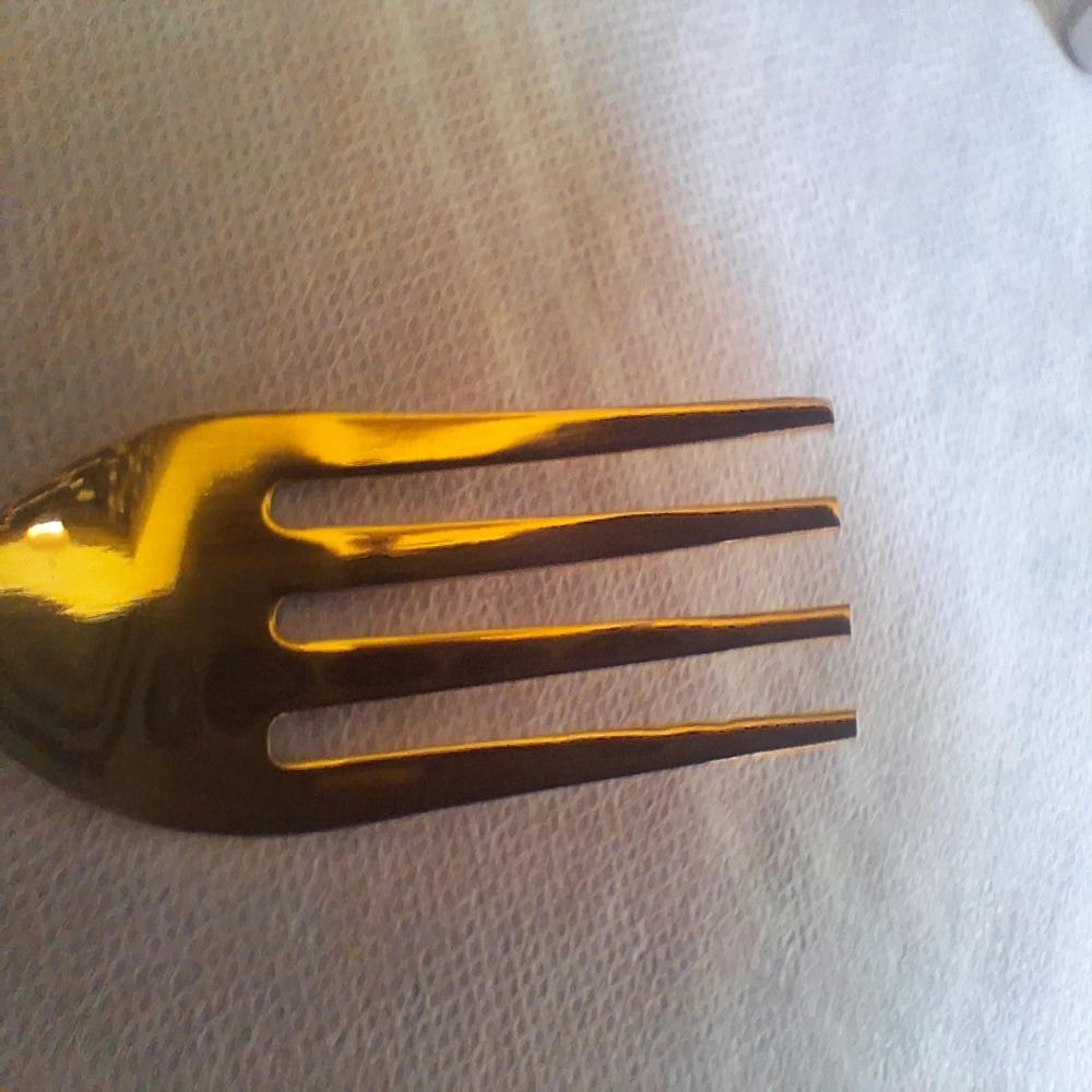 SS Cutlery Set Of 24 With Stand