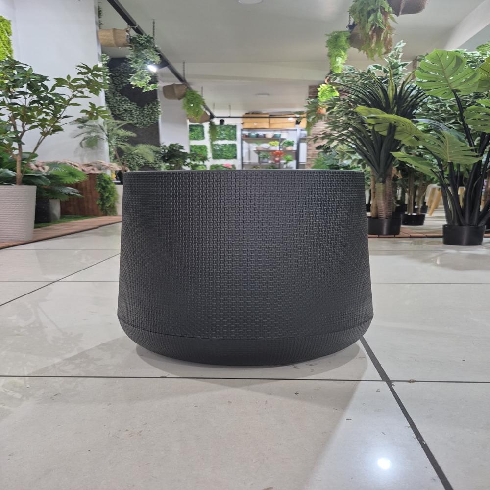 SG-BPT161 Frustam Black 45 Planter