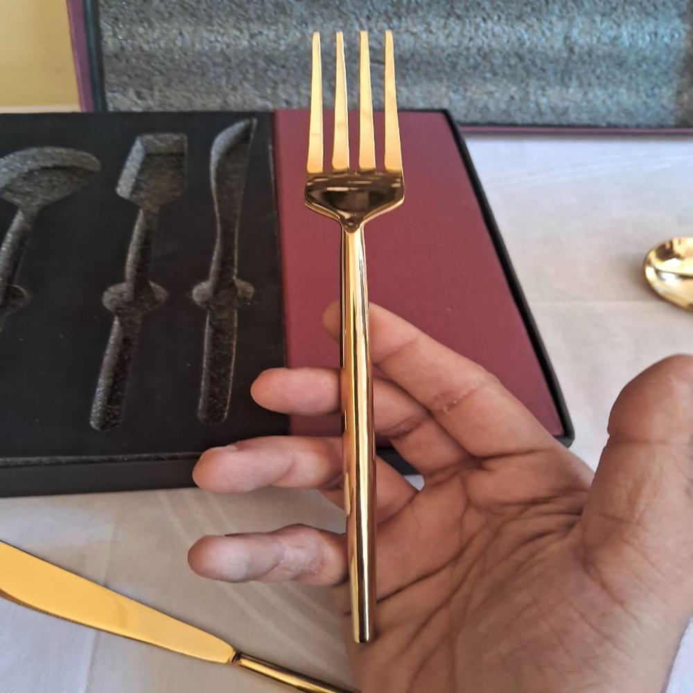 SS Cutlery Set Of 24 Gold PVD