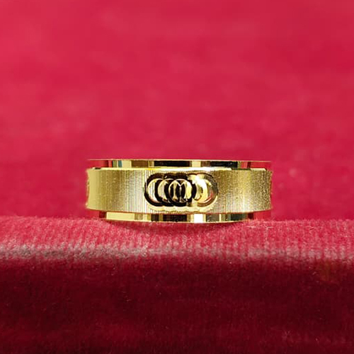 Designer Gold Finger Ring
