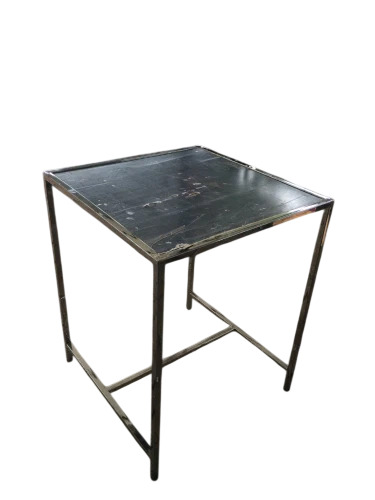 2.5x2.5 Feet Stainless Steel table