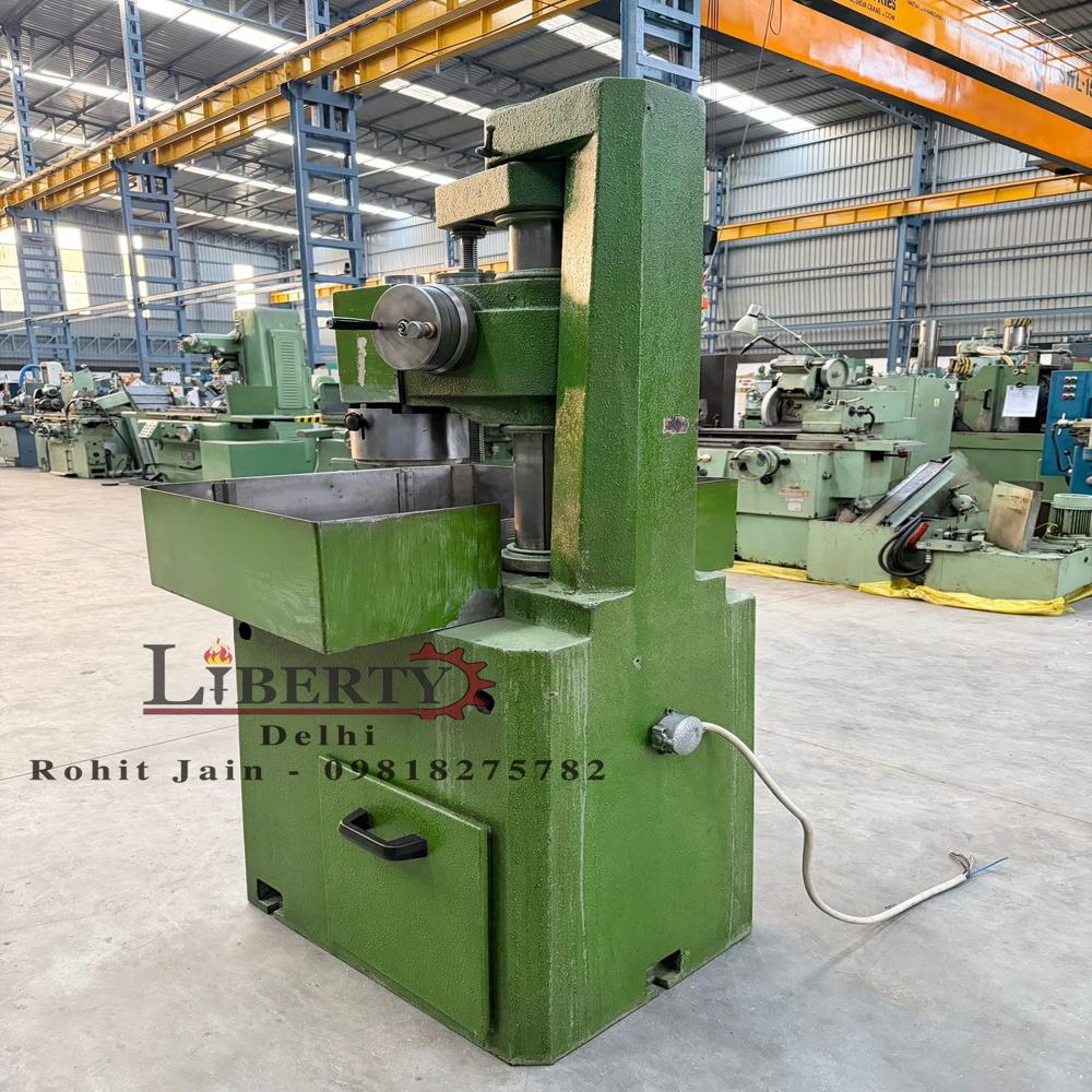 GE.MAC.C Italy 300 mm x 150 mm Vertical Surface Grinder Machine