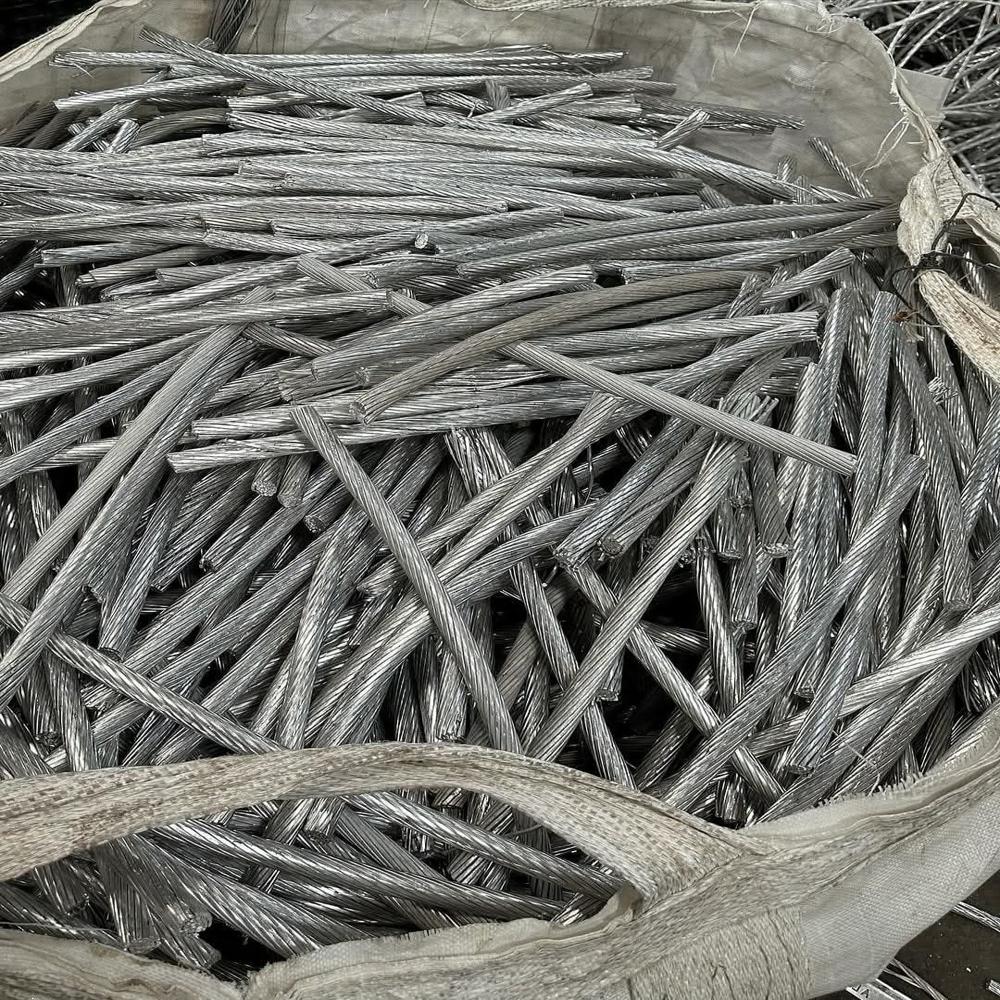 Copper Wire Scrap - 99% Purity, Standard Size , Golden Color, Non-alloy Copper Sections