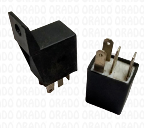 Bajaj 3W 4S Cng K Model 4 Pin Head Lamp Relay - Color: Black With Metallic Terminals