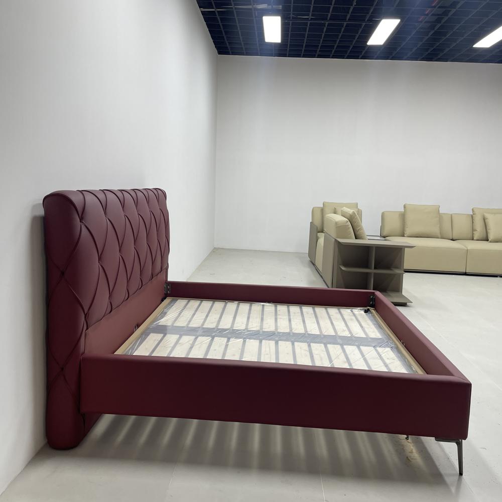 Luxury Modern Burgundy Leather Upholstered Platform Bed with Diamond Tufted Headboard
