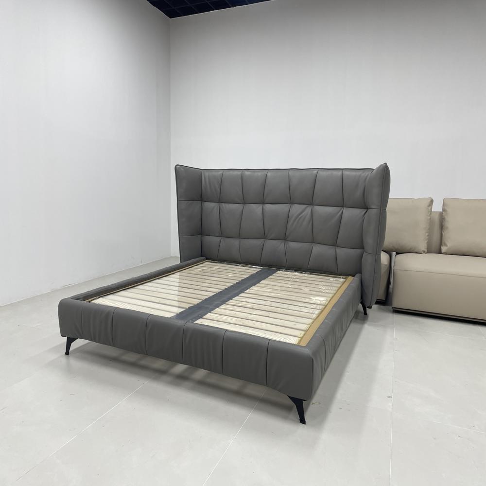 Modern Luxury Leather Upholstered Platform Bed