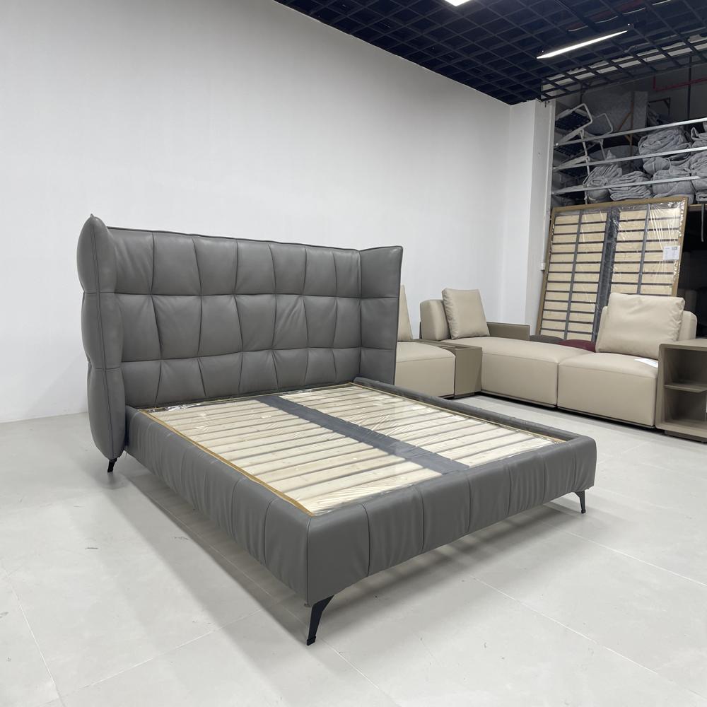 Modern Luxury Leather Upholstered Platform Bed