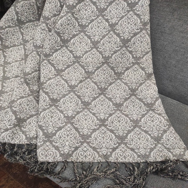 Polyester Cotton Throws - 320 Gsm, Jacquard Woven Style | Versatile Use For Bed, Couch, Sofa, Drape, Available In All Colors