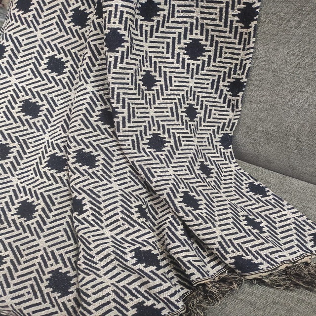 Polyester Cotton Throws - 320 Gsm, Available In All Colors | Jacquard Woven Style For Bed, Sofa, Couch, Drape Use