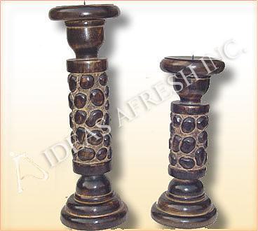 लकड़ी का मोमबत्ती धारक