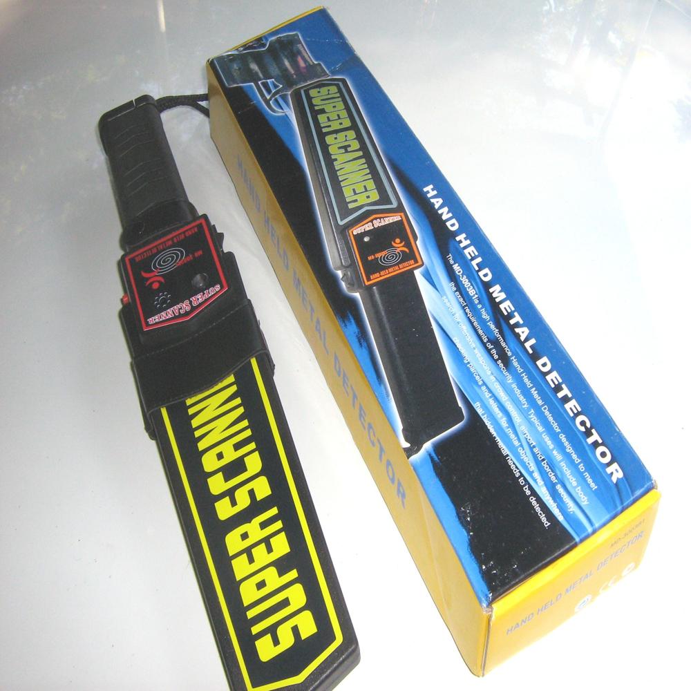 Hand Held Metal Detector - Color: Black