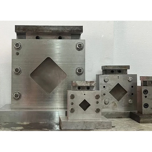 Square Pipe Cutting Die