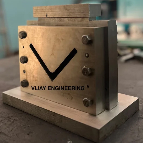 Angle Cutting Die