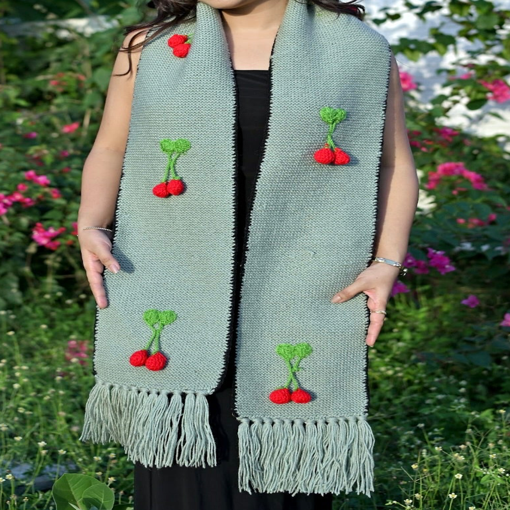 Ladies Hanging Cherry Grey Scarf