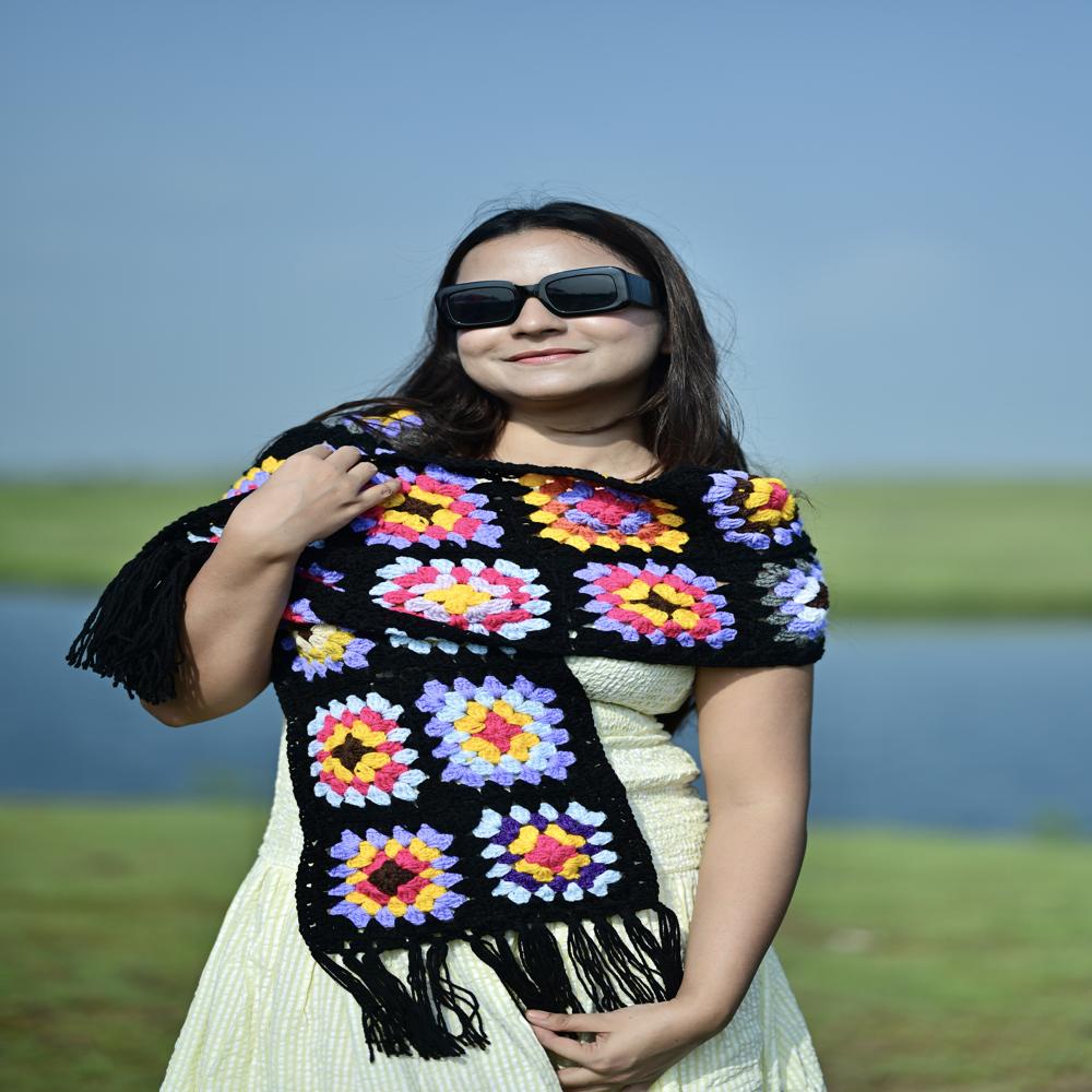 Ladies Russian Black Scarf