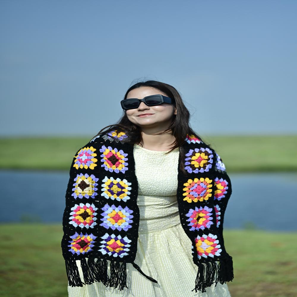 Ladies Russian Black Scarf
