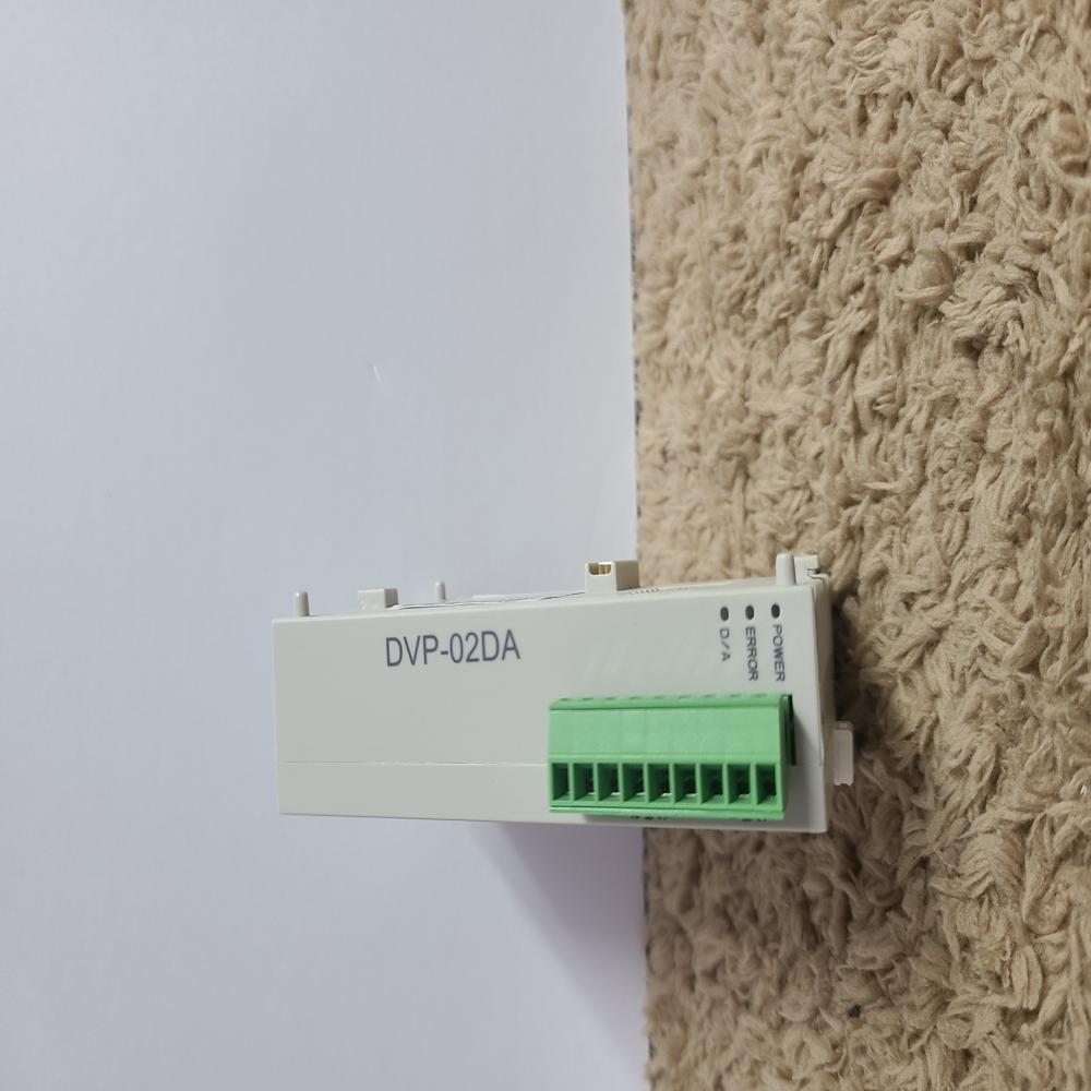 Dvp02da-e2 - Delta Plc - Application: Industrial Machinery