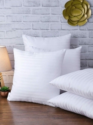 White cushion set of 5 pcs