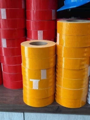 Self Adhesive Pvc Reflective Ch Retro Yellow 48" X45, MTR