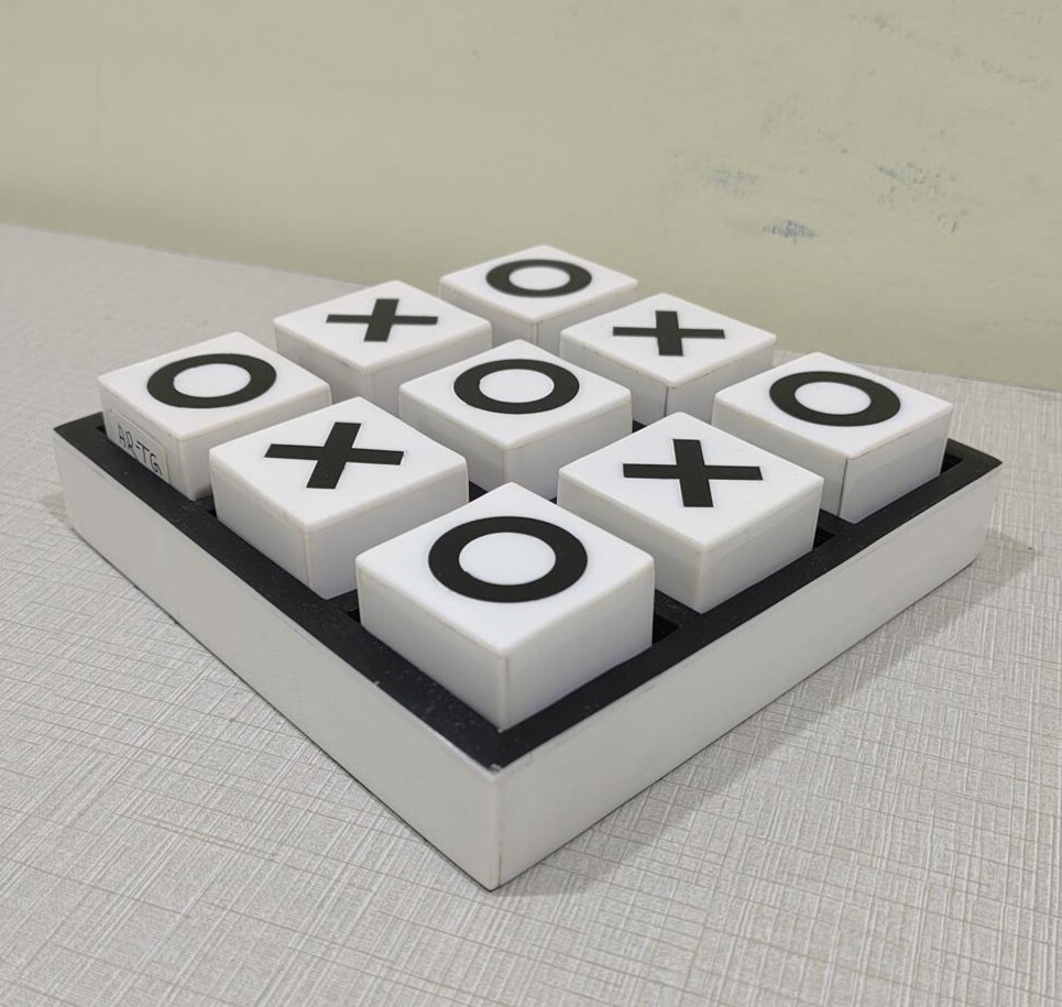 ARTG152 Resin Board Game