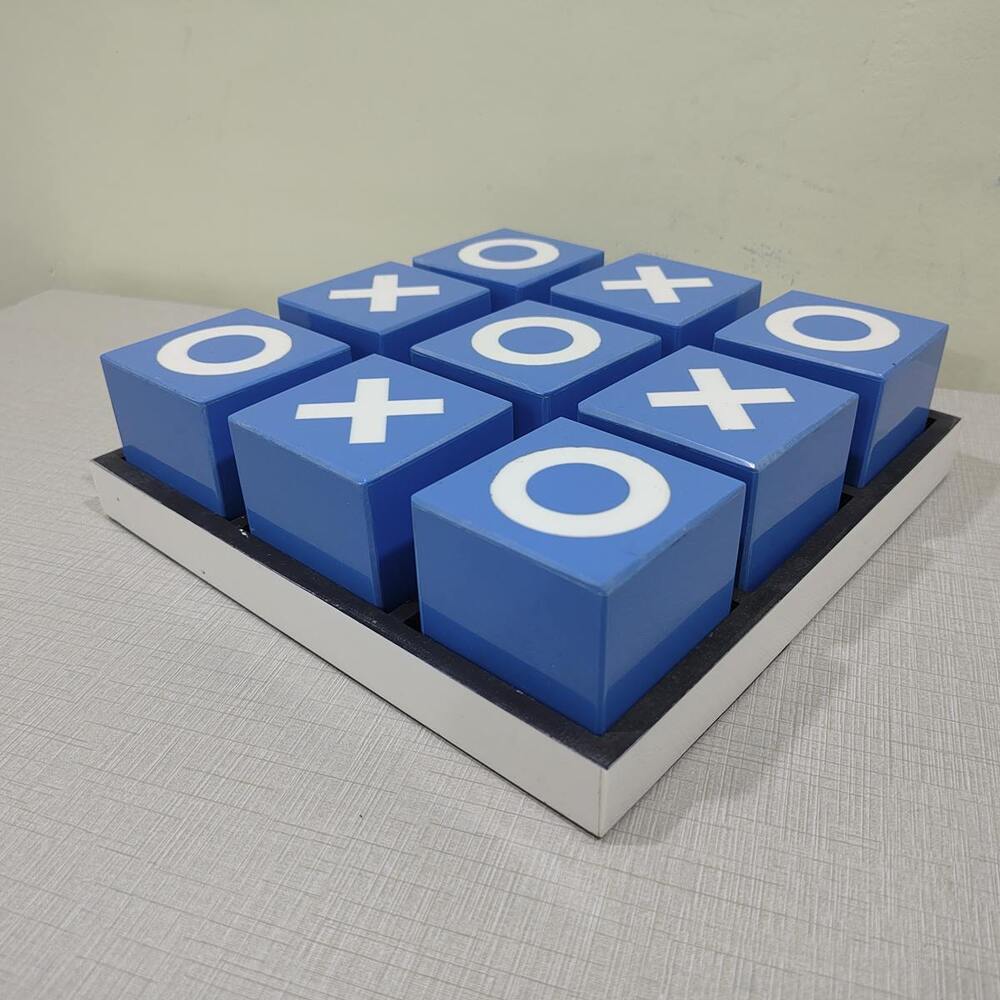 ARTG154 Resin Board Game