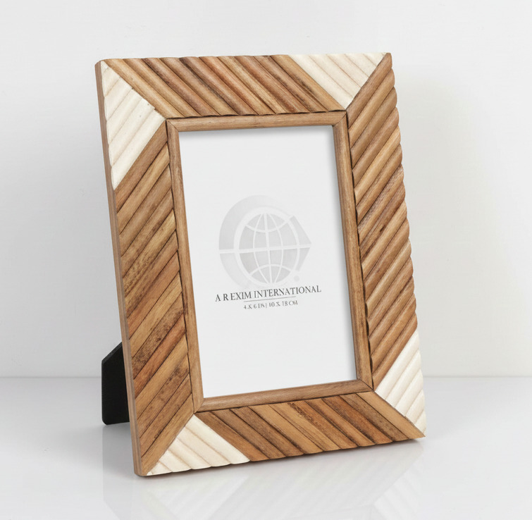 ARPF22 Round Bar Pattern Photo Frame