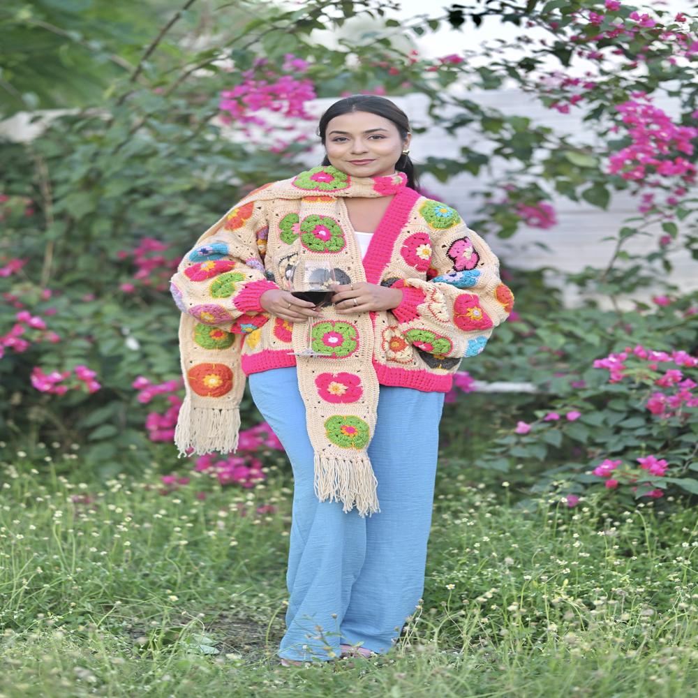 Ladies Caple Handmade Scarf