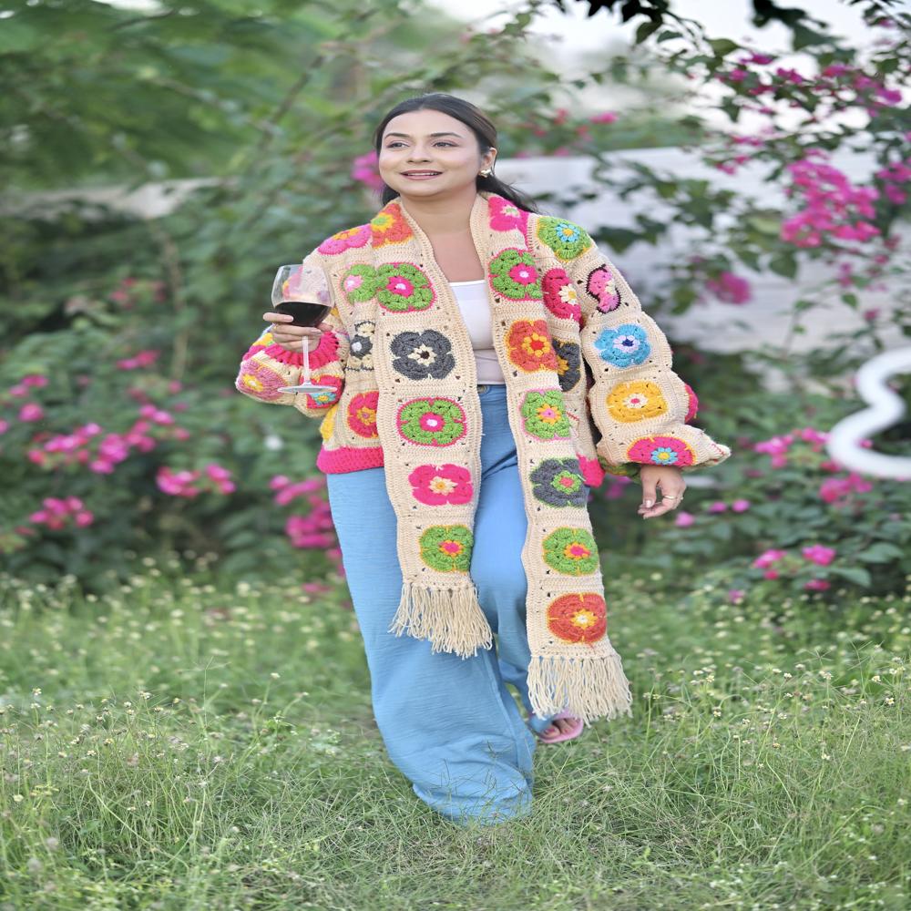 Ladies Caple Handmade Scarf