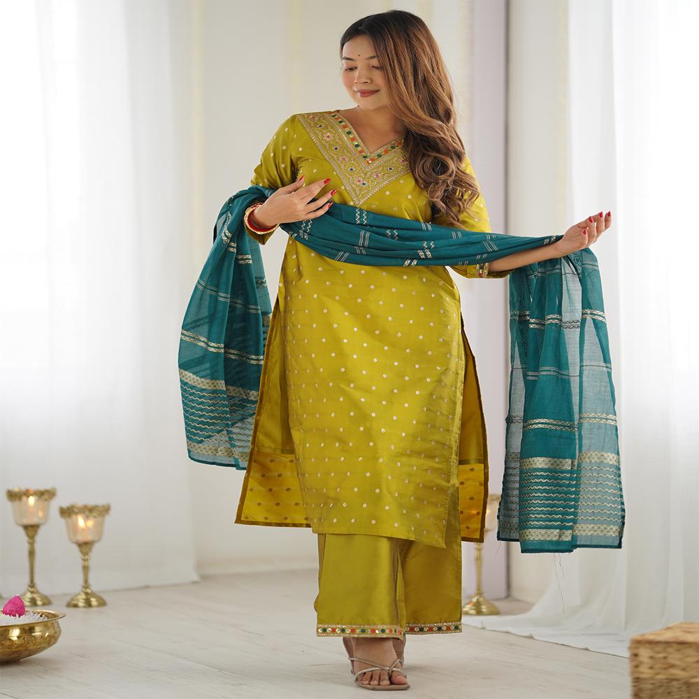 Kasturi Kurta Set - Bust Size: 32-40 Inch (In)