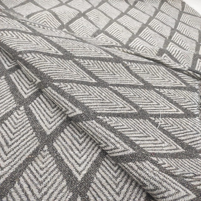 Ferl Throw - Feature: Shrink-resistant