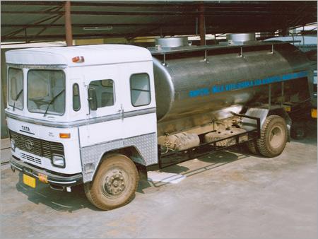 स्टील रोड दूध टैंकर