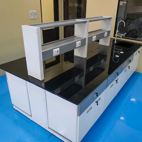 Laboratory Island Benches