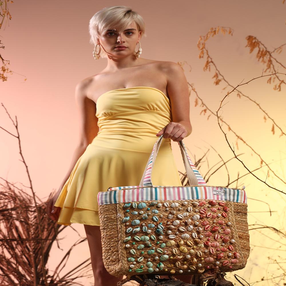 Marbella Handmade Shell Bag