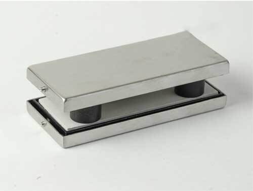 Double Patch Glass Fitting