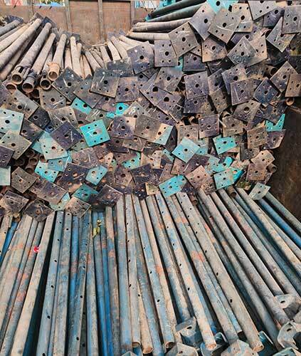 Adjustable Scaffolding Prop