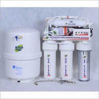 सिंक वाटर प्यूरीफायर के तहत